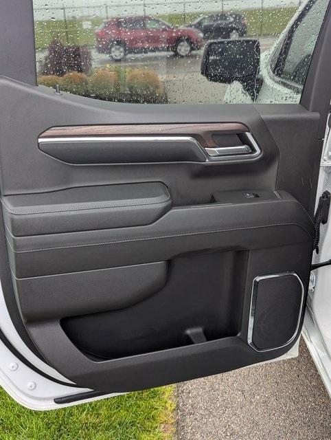 used 2024 GMC Sierra 1500 car, priced at $40,402