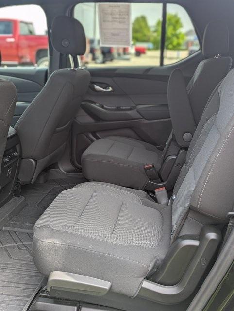 used 2023 Chevrolet Traverse car, priced at $32,001