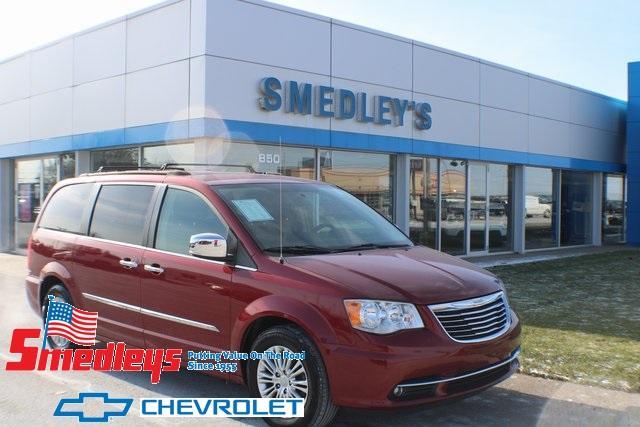 used 2015 Chrysler Town & Country car, priced at $9,255