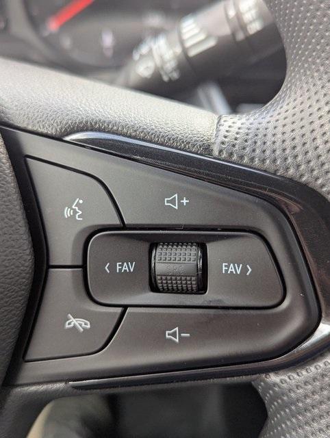 used 2025 Chevrolet Trax car, priced at $21,041