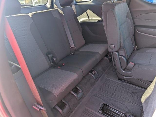 used 2022 Chevrolet Traverse car, priced at $28,103