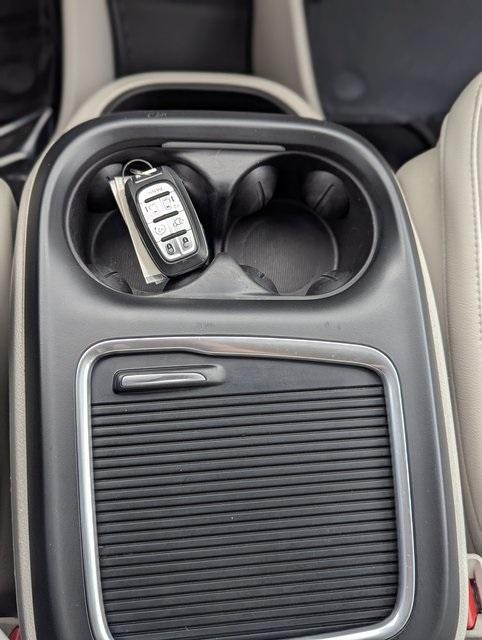 used 2021 Chrysler Pacifica car, priced at $29,728