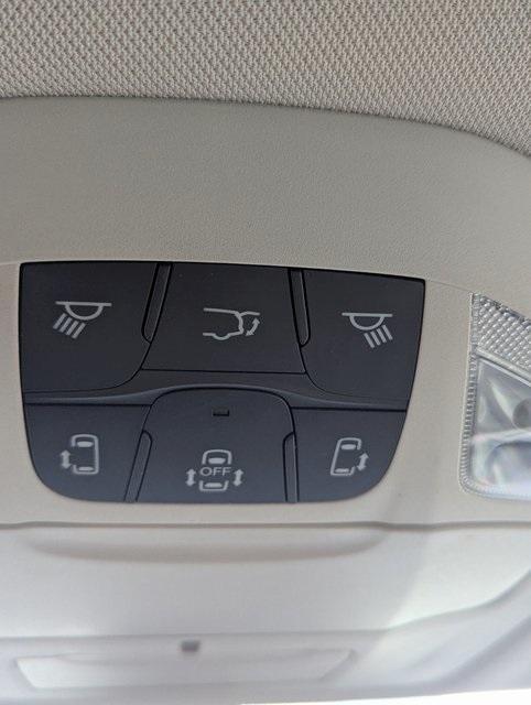 used 2021 Chrysler Pacifica car, priced at $29,728