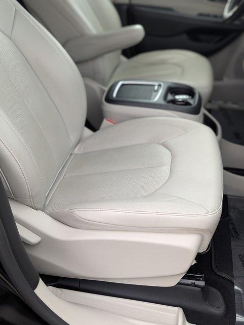 used 2021 Chrysler Pacifica car, priced at $29,728