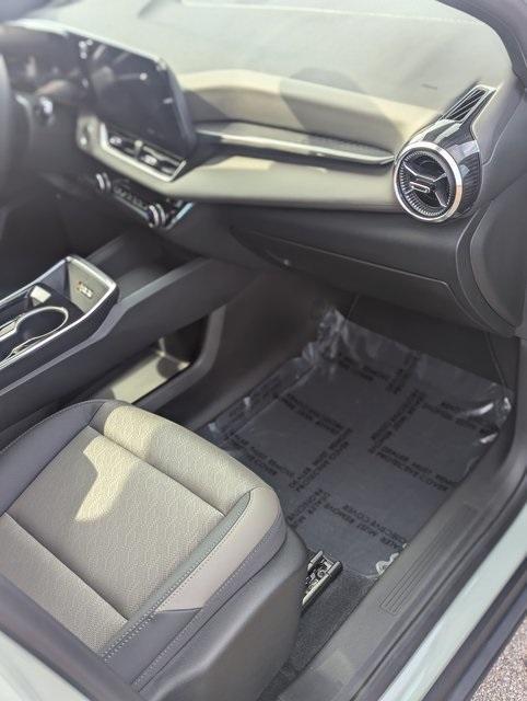 used 2025 Chevrolet Equinox car, priced at $28,825