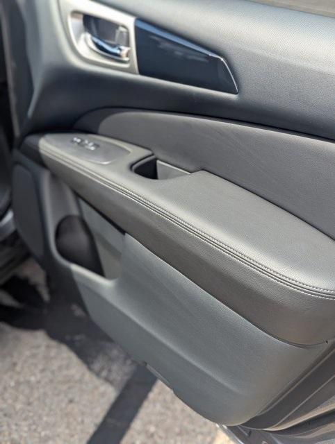 used 2020 Nissan Pathfinder car, priced at $21,834