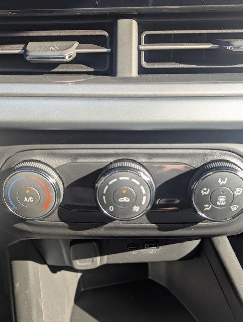 used 2024 Chevrolet Trax car, priced at $18,564