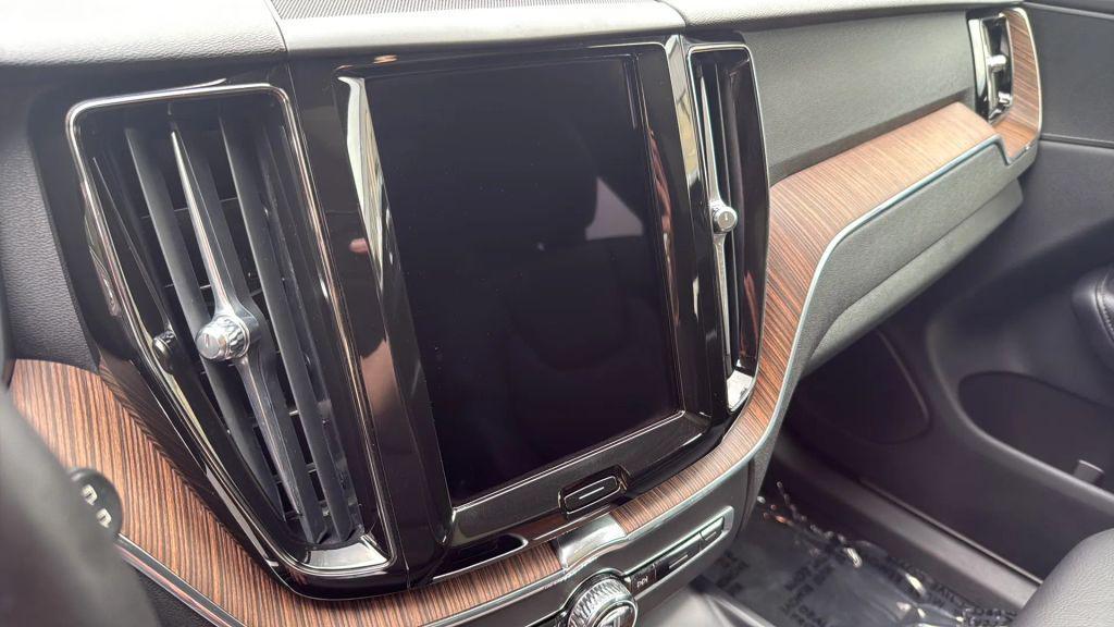 used 2022 Volvo XC60 car, priced at $24,995