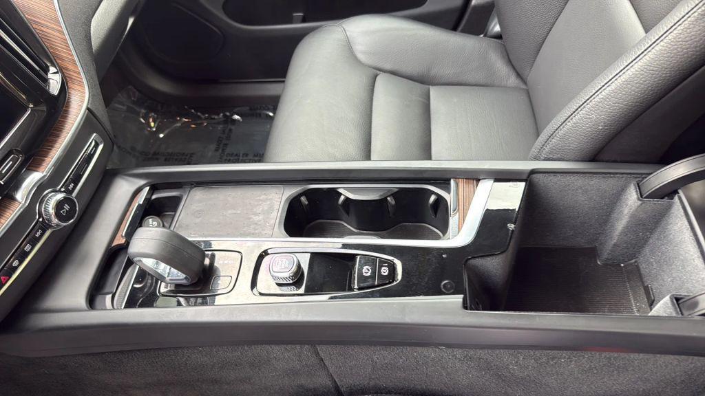 used 2022 Volvo XC60 car, priced at $24,995