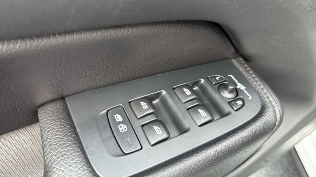 used 2022 Volvo XC60 car, priced at $24,995