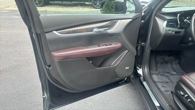 used 2022 Cadillac XT6 car, priced at $34,995