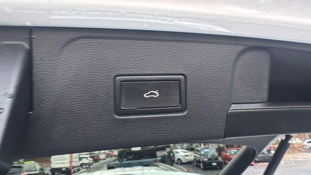 used 2022 Volkswagen Atlas car, priced at $29,995