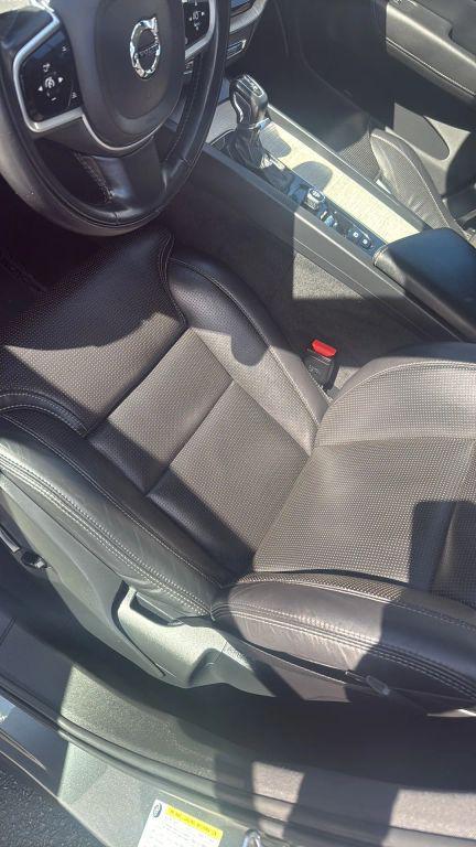 used 2021 Volvo XC60 car, priced at $28,495