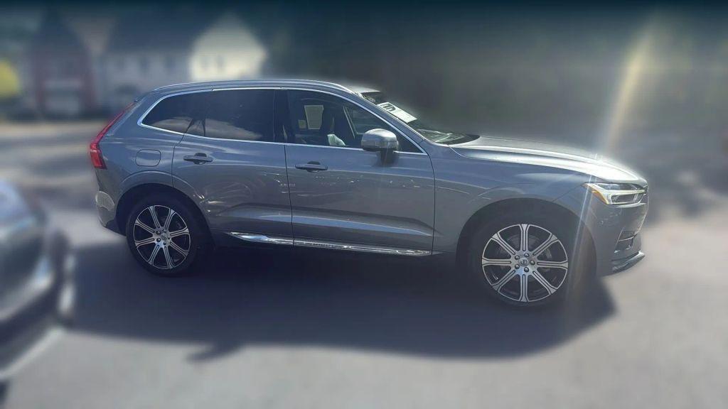 used 2021 Volvo XC60 car, priced at $28,495