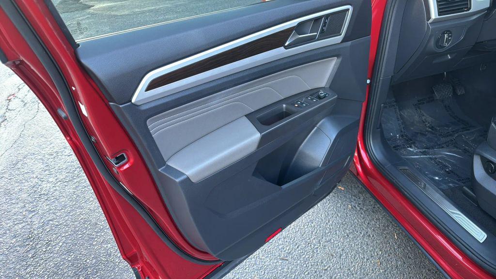 used 2022 Volkswagen Atlas car, priced at $27,495