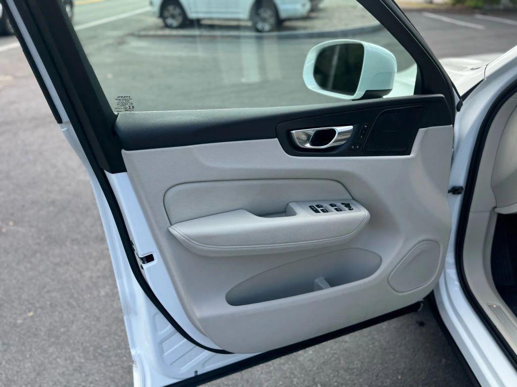 used 2020 Volvo XC60 car, priced at $28,995