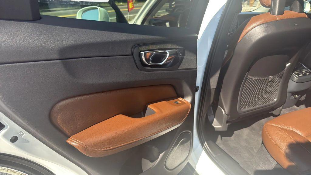 used 2018 Volvo XC60 car, priced at $21,995