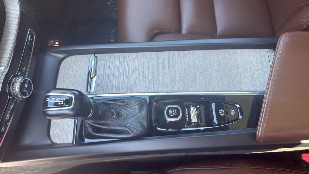 used 2018 Volvo XC60 car, priced at $21,995