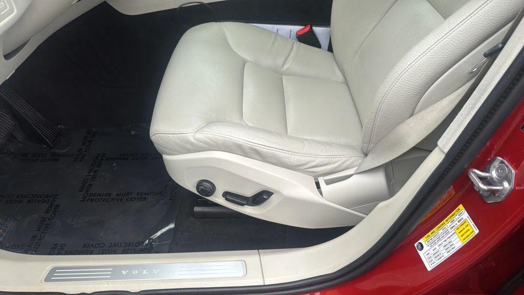 used 2018 Volvo XC60 car, priced at $21,995