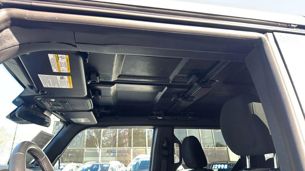 used 2025 Ford Bronco car, priced at $39,995