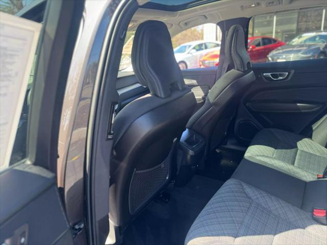 used 2022 Volvo XC60 car, priced at $25,995