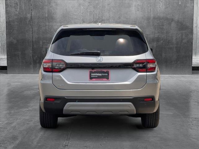 new 2025 Honda CR-V Hybrid car, priced at $39,045