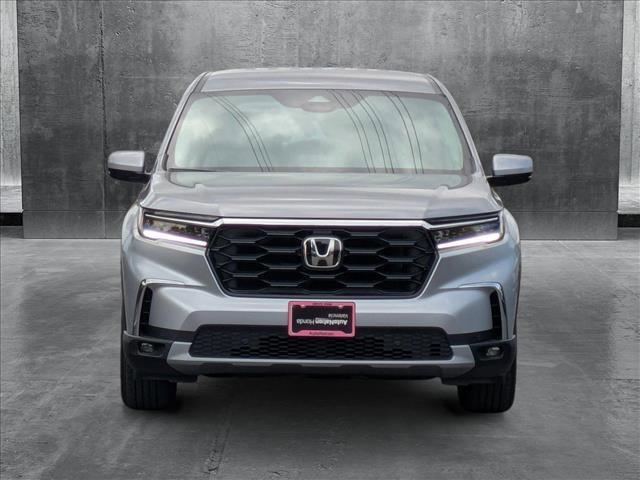 new 2025 Honda Pilot car, priced at $48,950