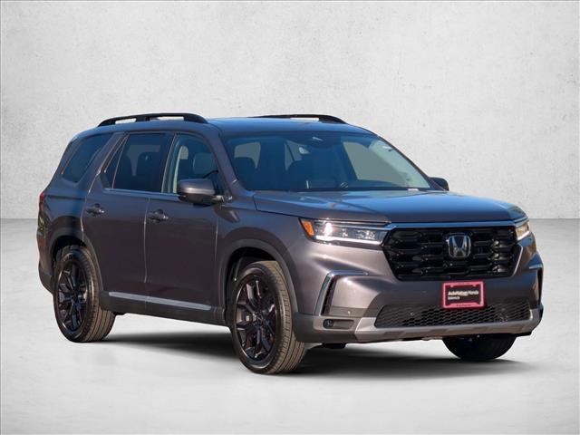 new 2025 Honda Pilot car, priced at $49,894