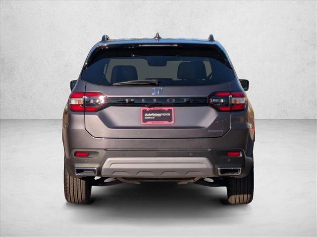 new 2025 Honda Pilot car, priced at $49,894