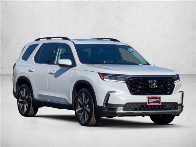 new 2025 Honda Pilot car, priced at $52,049