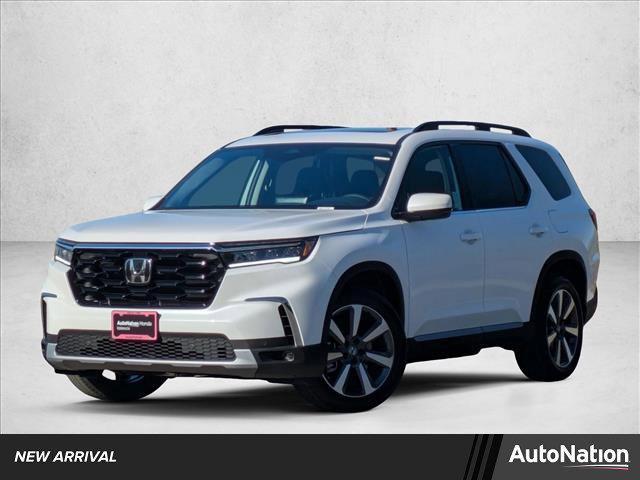 new 2025 Honda Pilot car, priced at $52,049