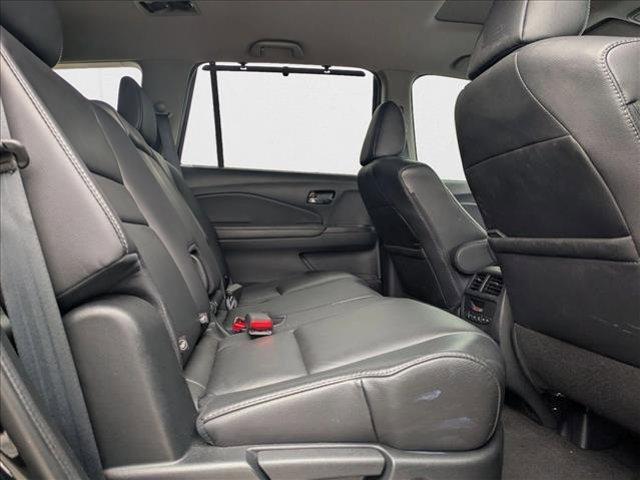 used 2022 Honda Pilot car, priced at $30,991