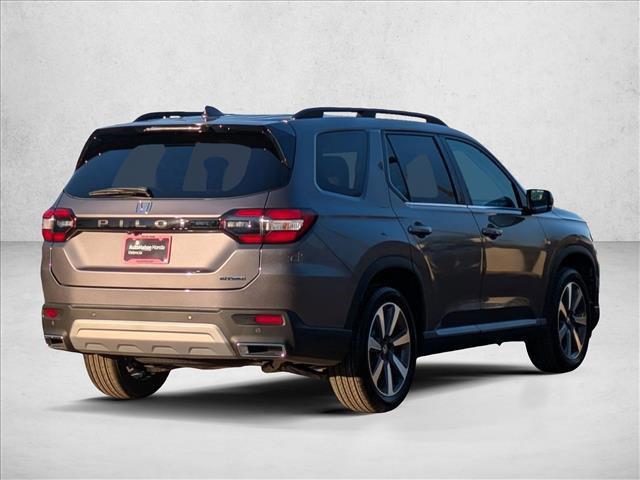 new 2025 Honda Pilot car, priced at $49,494