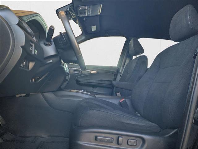 used 2022 Honda Pilot car, priced at $28,999