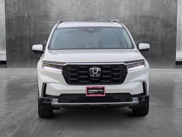 new 2025 Honda Pilot car, priced at $48,363