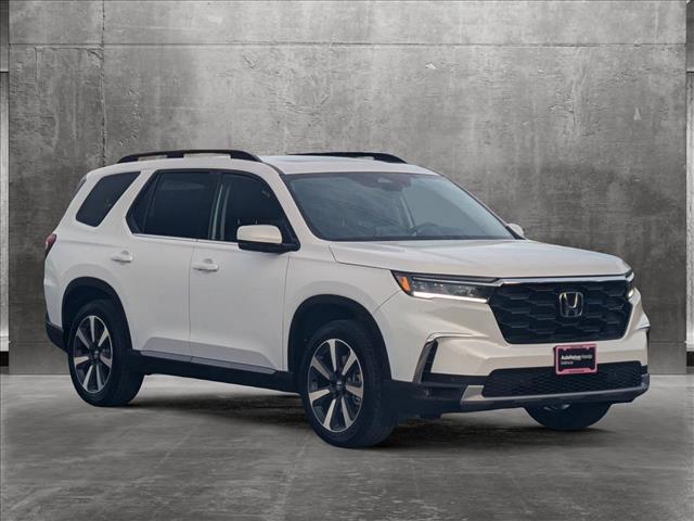 new 2025 Honda Pilot car, priced at $49,350