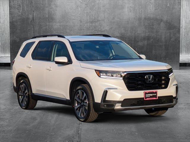 new 2025 Honda Pilot car, priced at $49,350