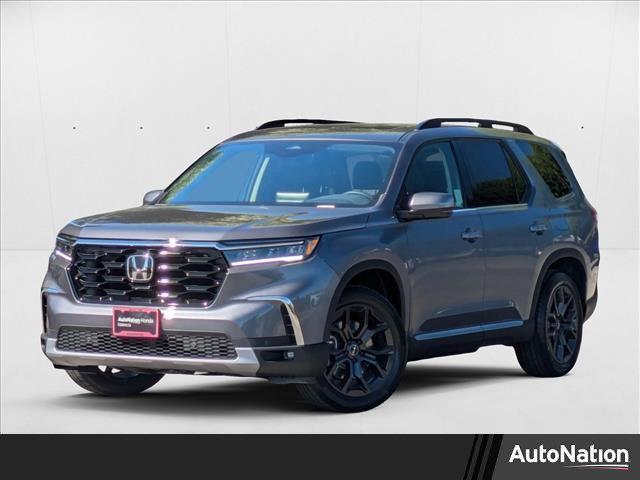 new 2025 Honda Pilot car, priced at $50,849