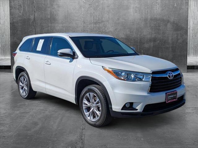 used 2015 Toyota Highlander car, priced at $17,995