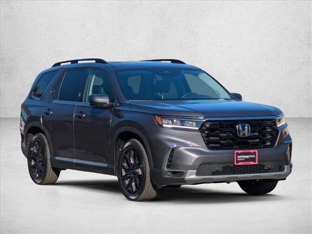 new 2025 Honda Pilot car, priced at $49,894