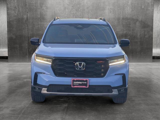 new 2025 Honda Pilot car, priced at $51,250