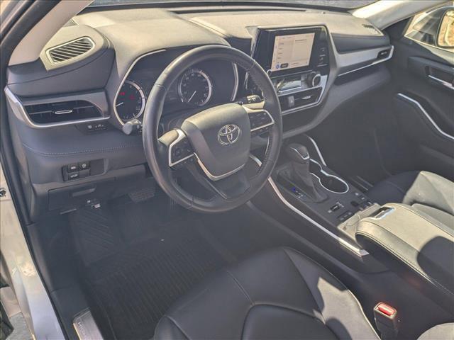 used 2023 Toyota Highlander car, priced at $37,116