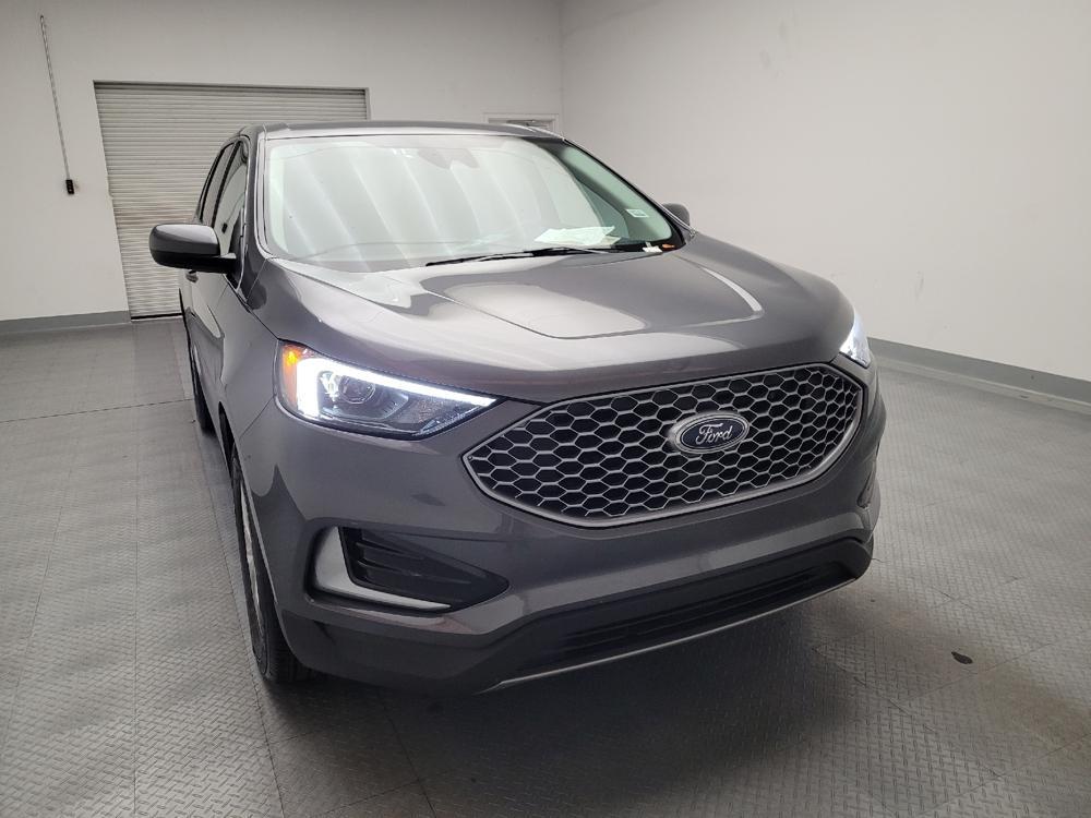 used 2024 Ford Edge car, priced at $24,295