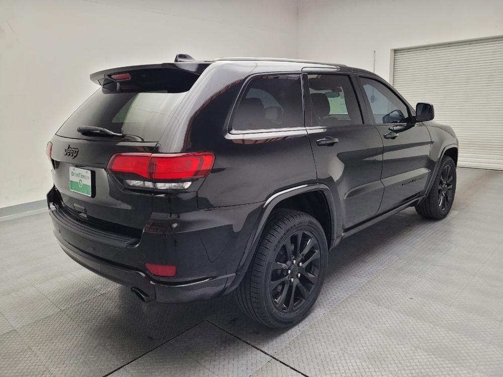 used 2021 Jeep Grand Cherokee car, priced at $27,395
