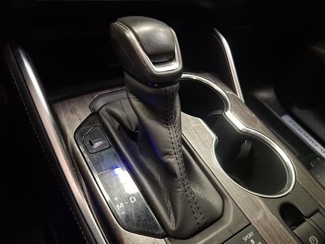 used 2020 Toyota Highlander car, priced at $31,000