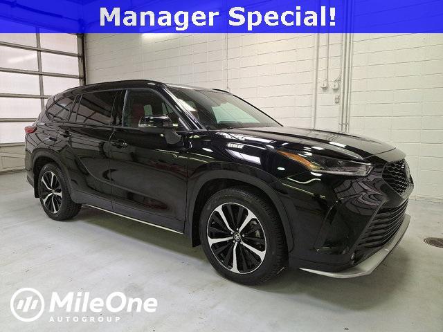 used 2021 Toyota Highlander car, priced at $34,300