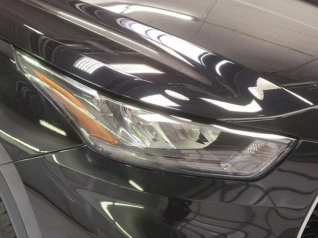 used 2020 Toyota Highlander car, priced at $30,500