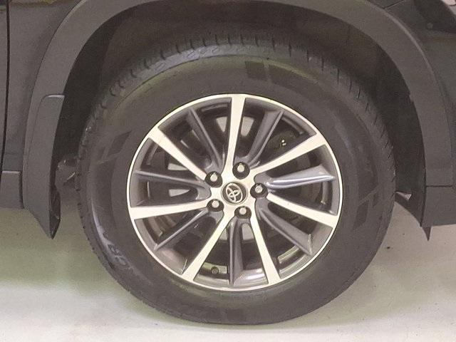 used 2019 Toyota Highlander car, priced at $23,800