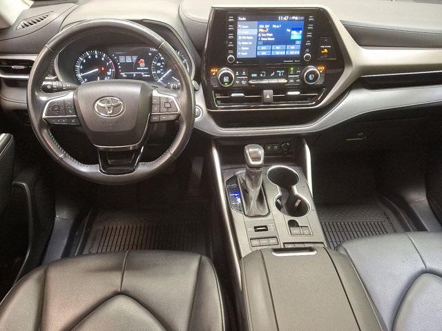 used 2021 Toyota Highlander car, priced at $31,600