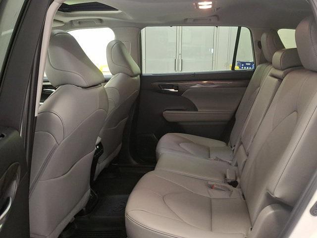 used 2023 Toyota Highlander car, priced at $33,800